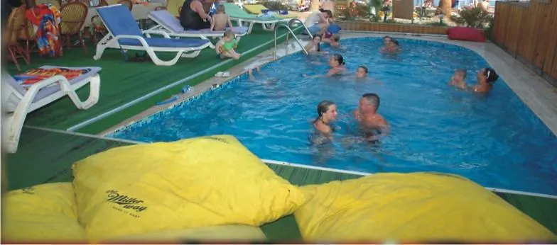 Pasa Garden Beach Μαρμαρίς